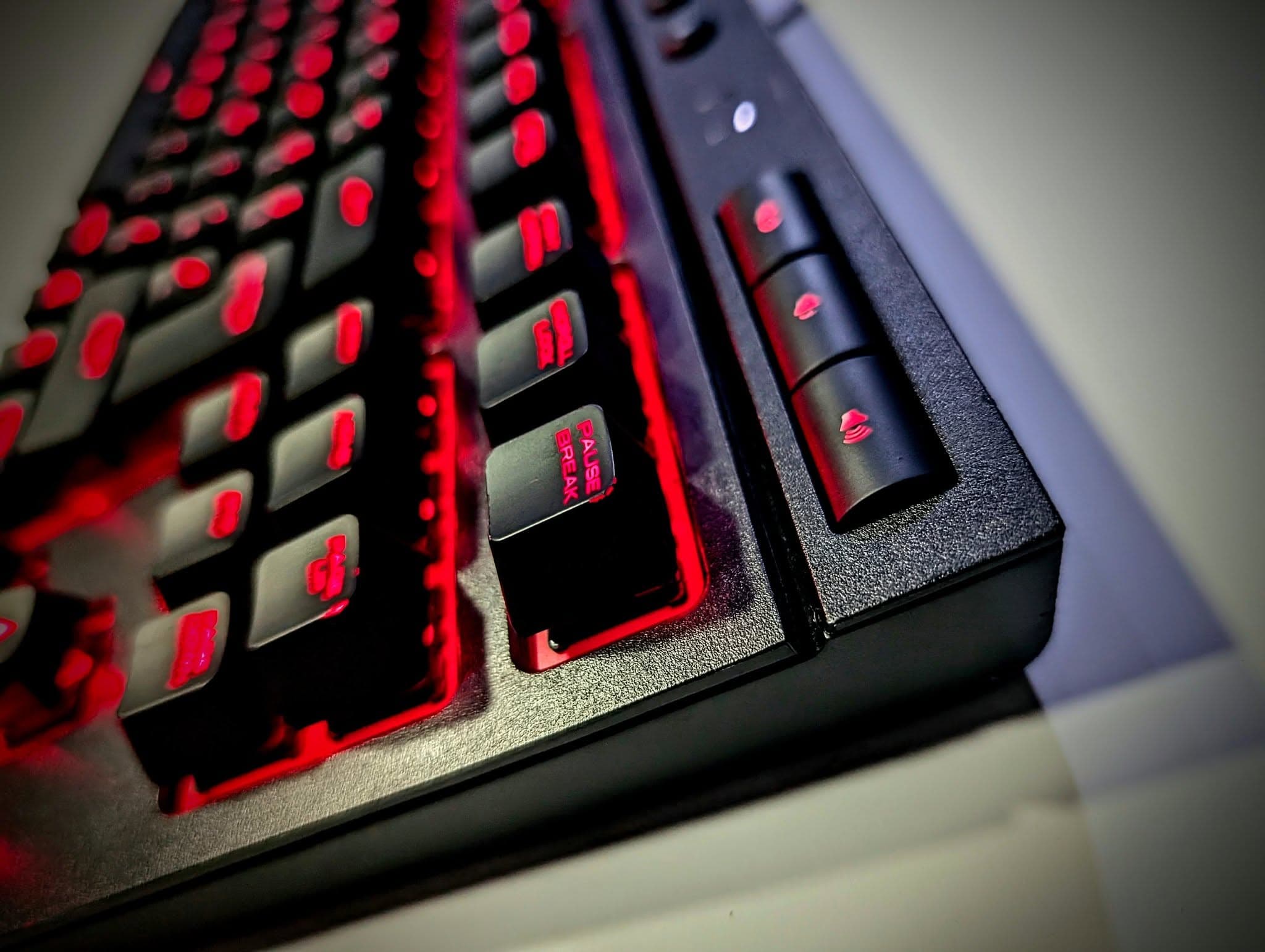 Corsair K63 Compact Mechanical Keyboard image 5