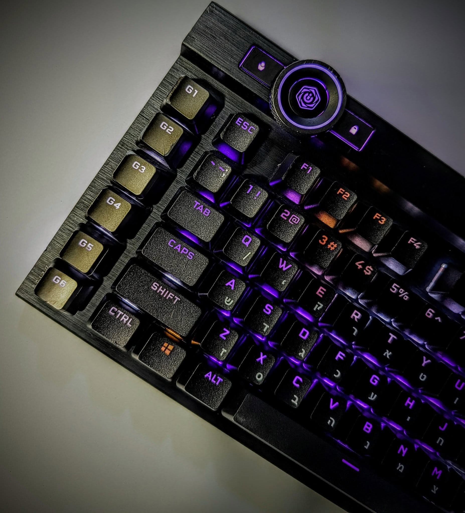 Corsair K100 RGB Optical-Mechanical Gaming Keyboard — CORSAIR OPX Switch — Black image 3