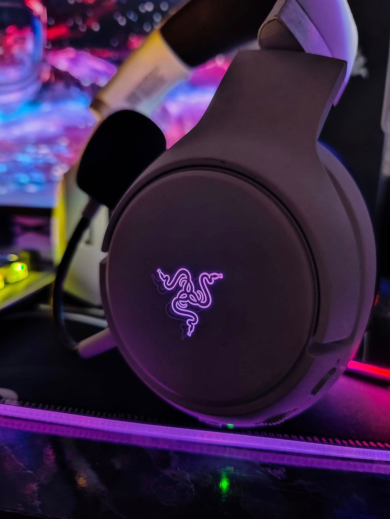 Razer Kaira Pro Wireless Gaming Headset for Xbox image 3