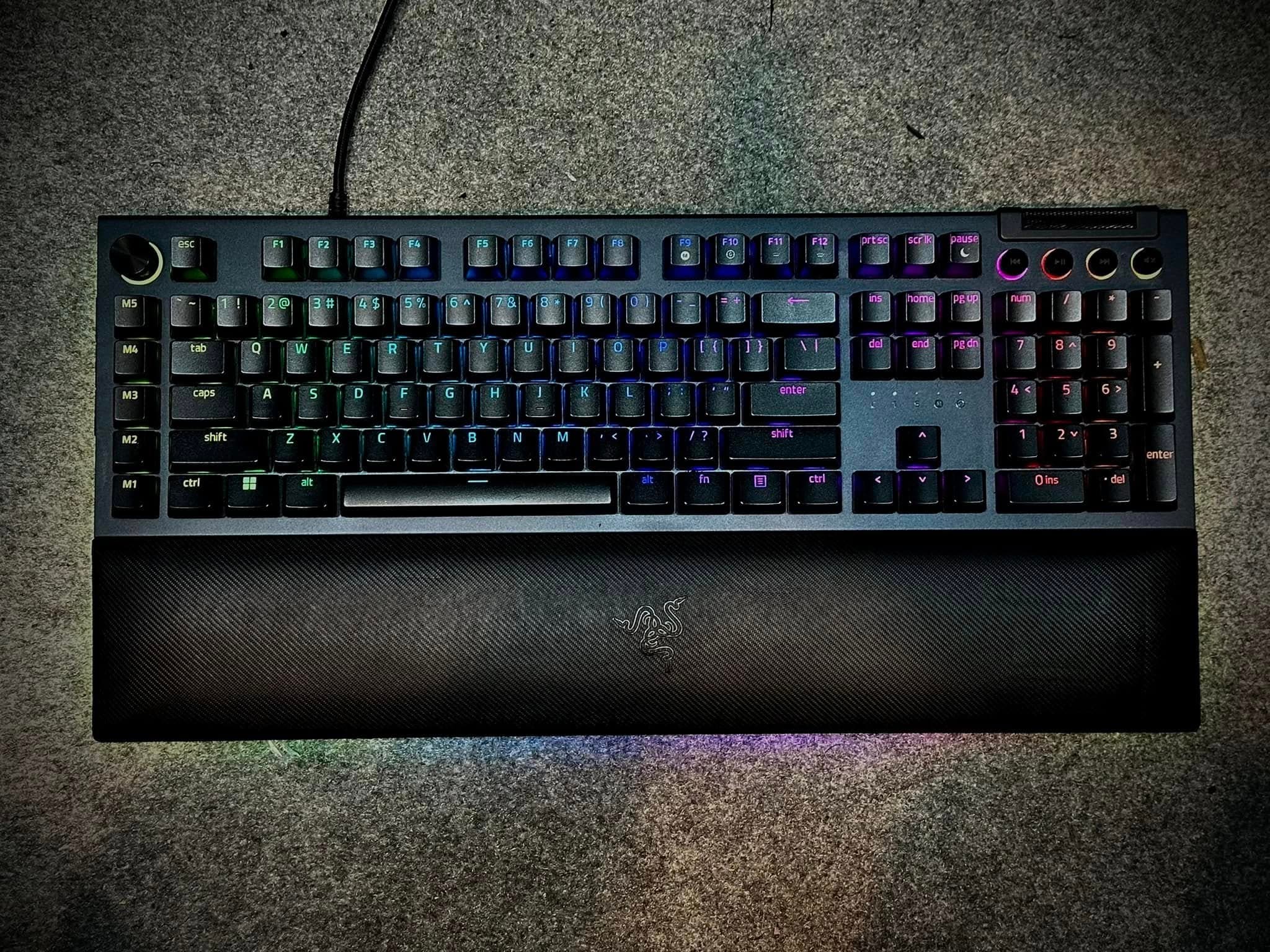 Razer BlackWidow V4 Pro Wired Mechanical Gaming Keyboard image 2
