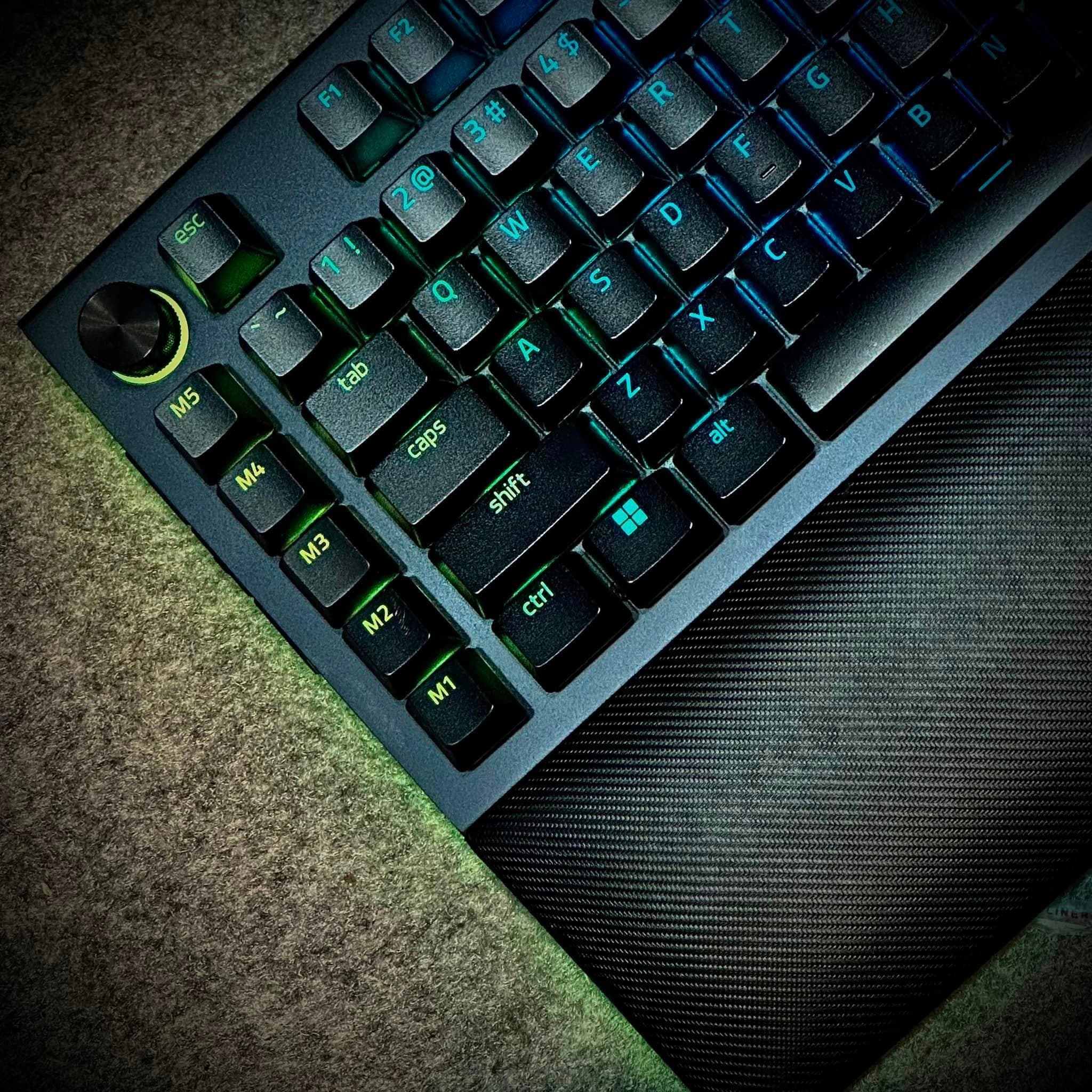 Razer BlackWidow V4 Pro Wired Mechanical Gaming Keyboard image 4