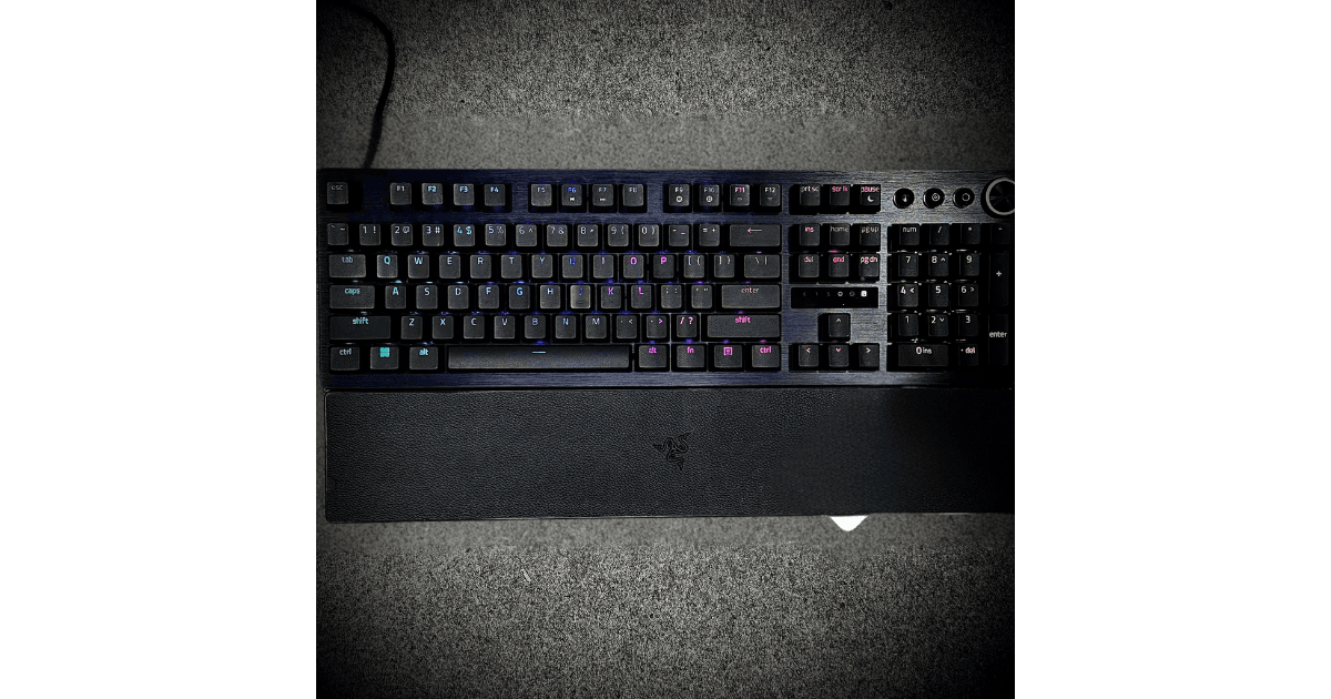 Razer Huntsman V3 Pro Esports Gaming Keyboard image 2